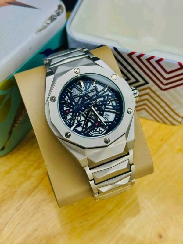 Hublot Genève ওয়াচ - আপনার স্টাইলের সেরা সঙ্গী! - Image 4