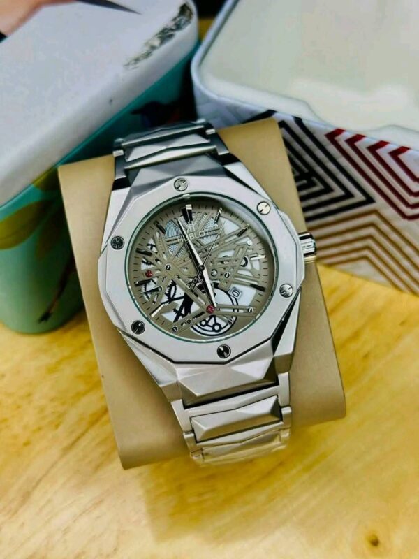 Hublot Genève ওয়াচ - আপনার স্টাইলের সেরা সঙ্গী! - Image 2